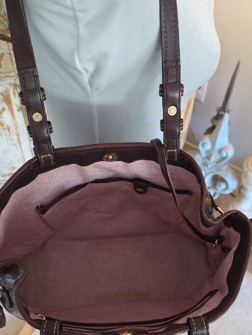 Dooney & Bourke Dark Brown Croc-Embossed Shoulder Tote - Picture 9 of 14